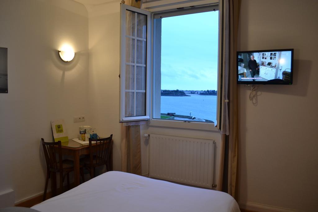 Hotel La Porte Saint Pierre-Logis Hotel Intra Muros ภายนอก รูปภาพ