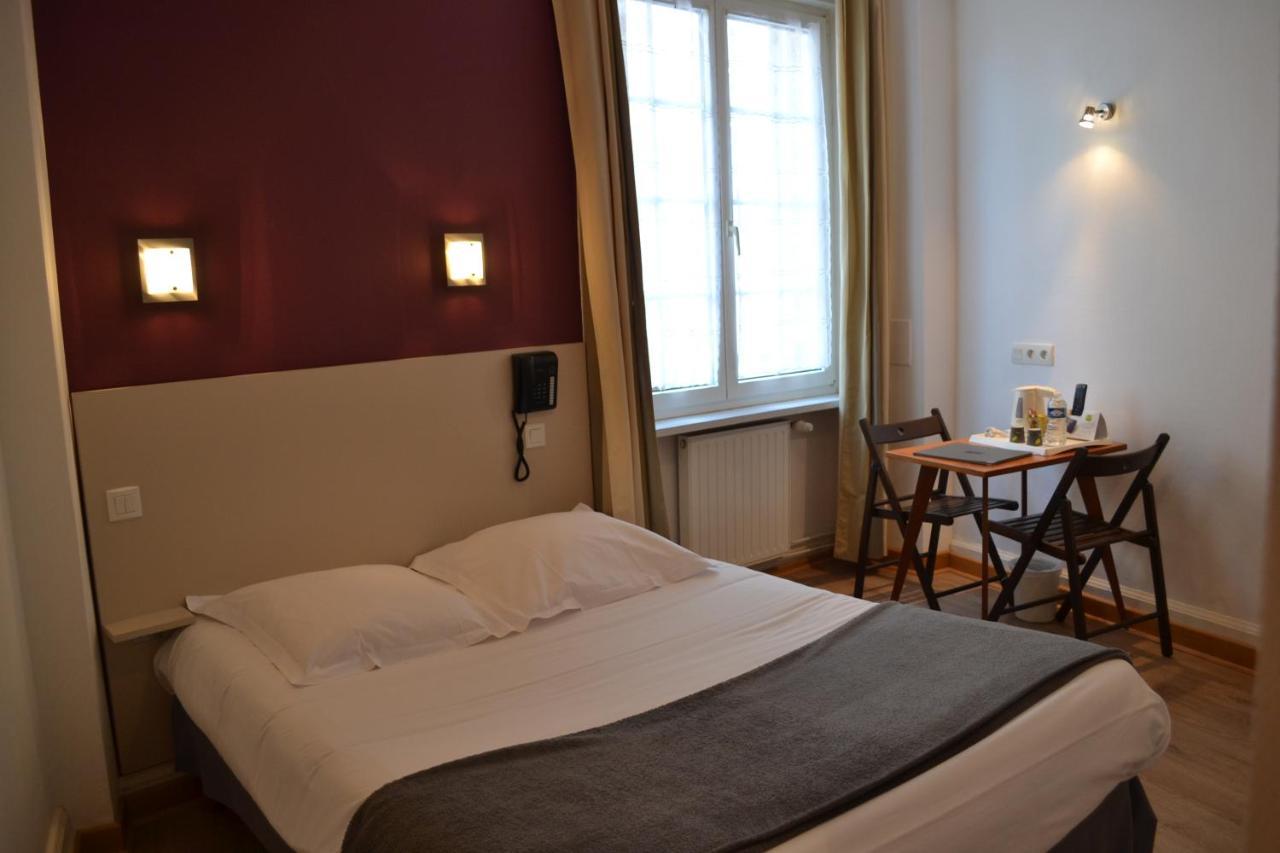 Hotel La Porte Saint Pierre-Logis Hotel Intra Muros ภายนอก รูปภาพ